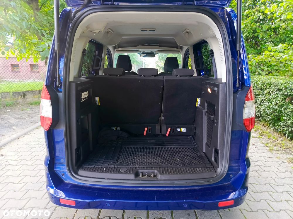 Ford Tourneo Courier 1.0 EcoBoost Titanium - 39
