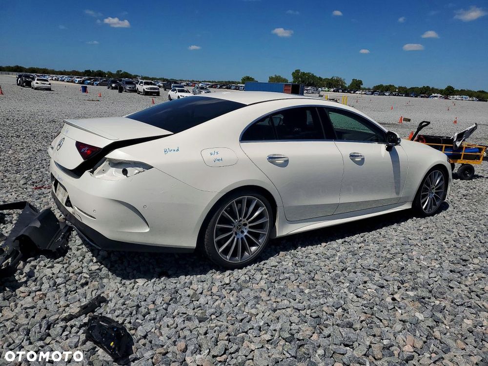 Mercedes-Benz CLS - 4