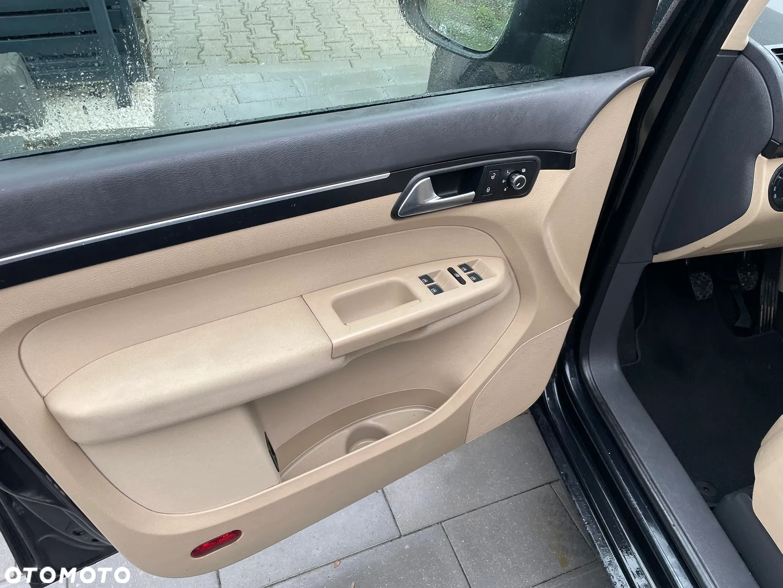 Volkswagen Touran 1.4 TSI Life - 12