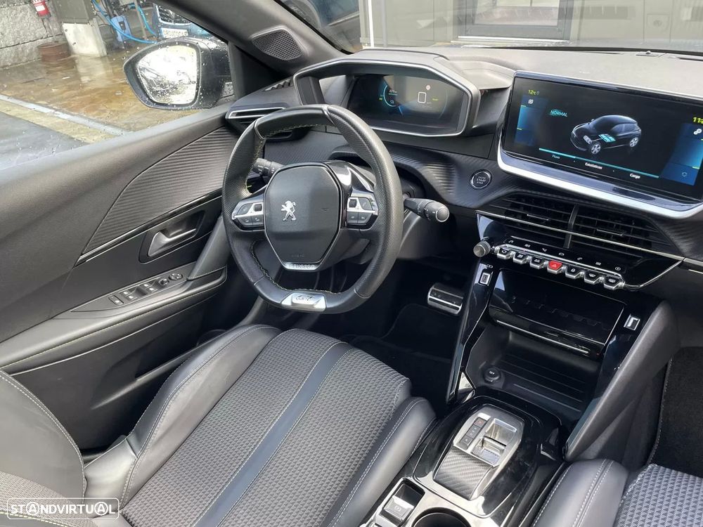 Peugeot e-208 50 kWh GT - 19