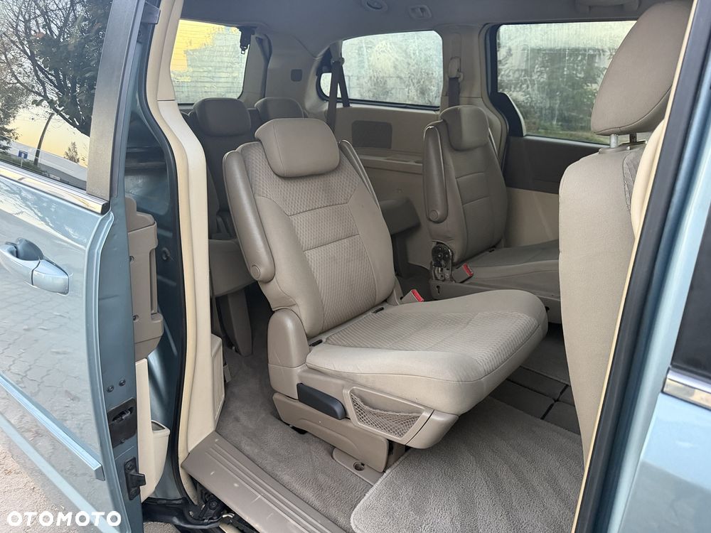Chrysler Town & Country 3.3 LX - 25
