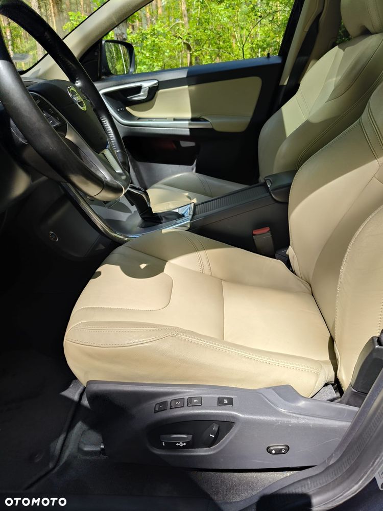 Volvo XC 60 T5 AWD Drive-E Summum - 10