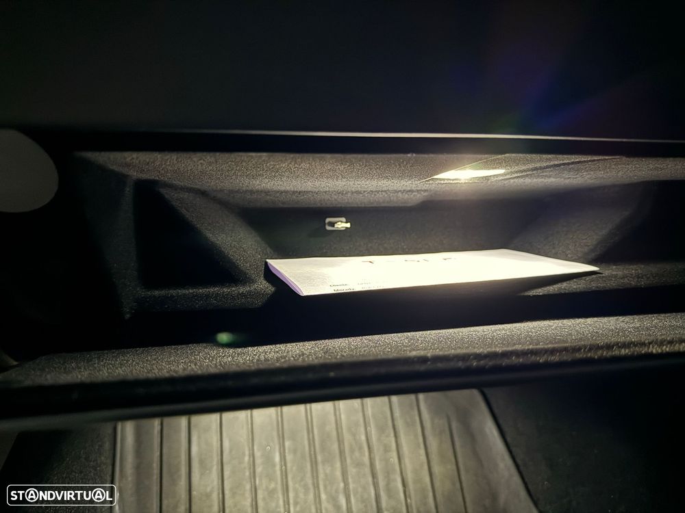 Tesla Model 3 Standard RWD - 17