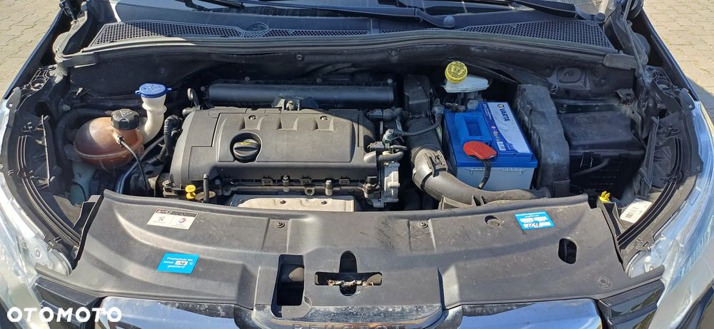 Peugeot 2008 1.6 VTi Active - 11