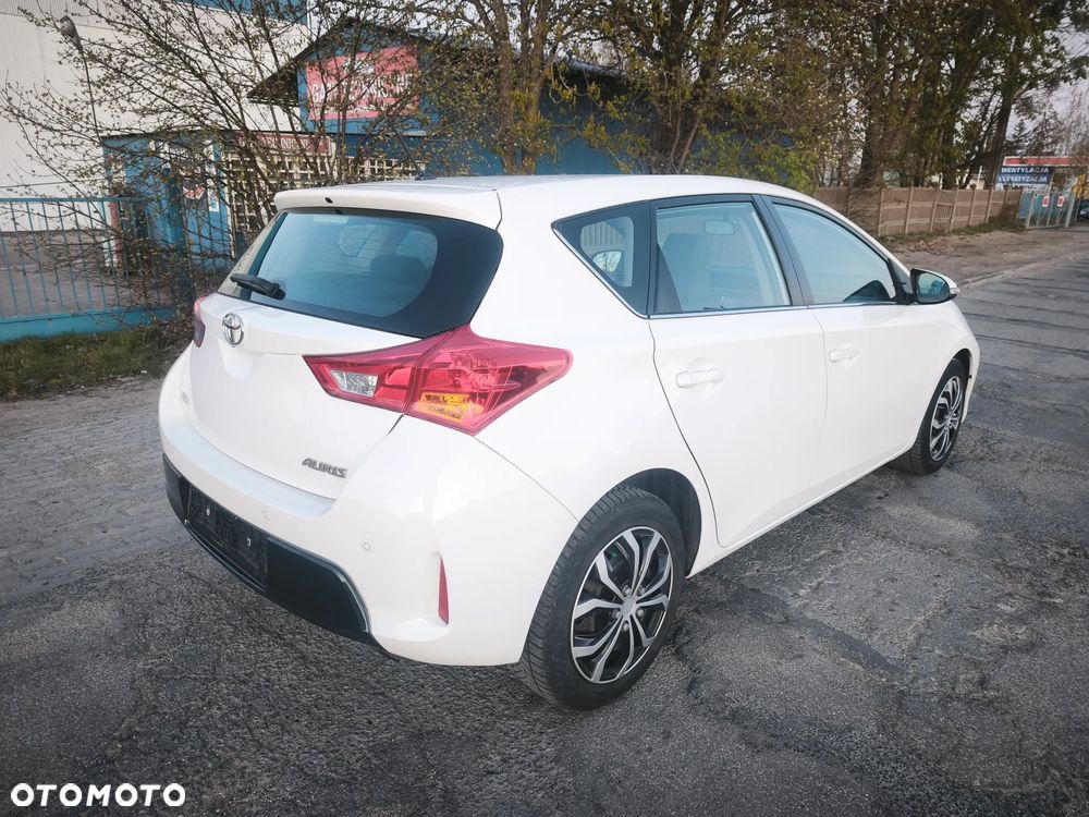 Toyota Avensis - 3