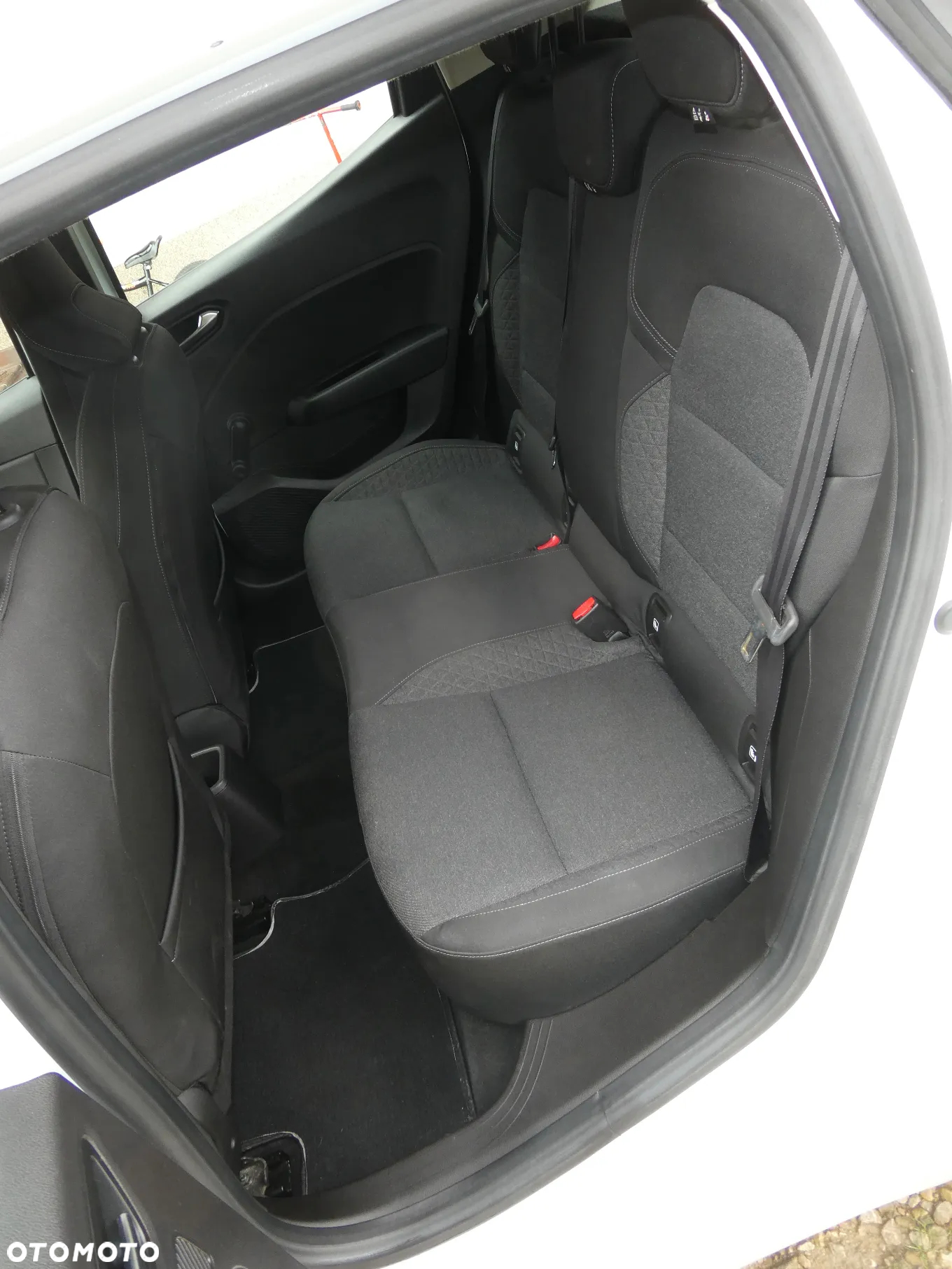 Renault Clio BLUE dCi 85 EXPERIENCE - 11