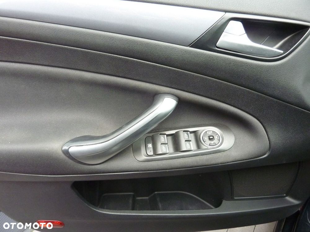Ford Mondeo - 29