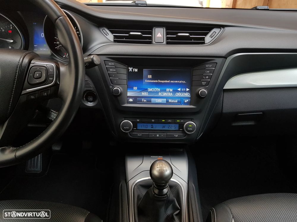 Toyota Avensis Touring Sports 2.0 D-4D Exclusive - 42