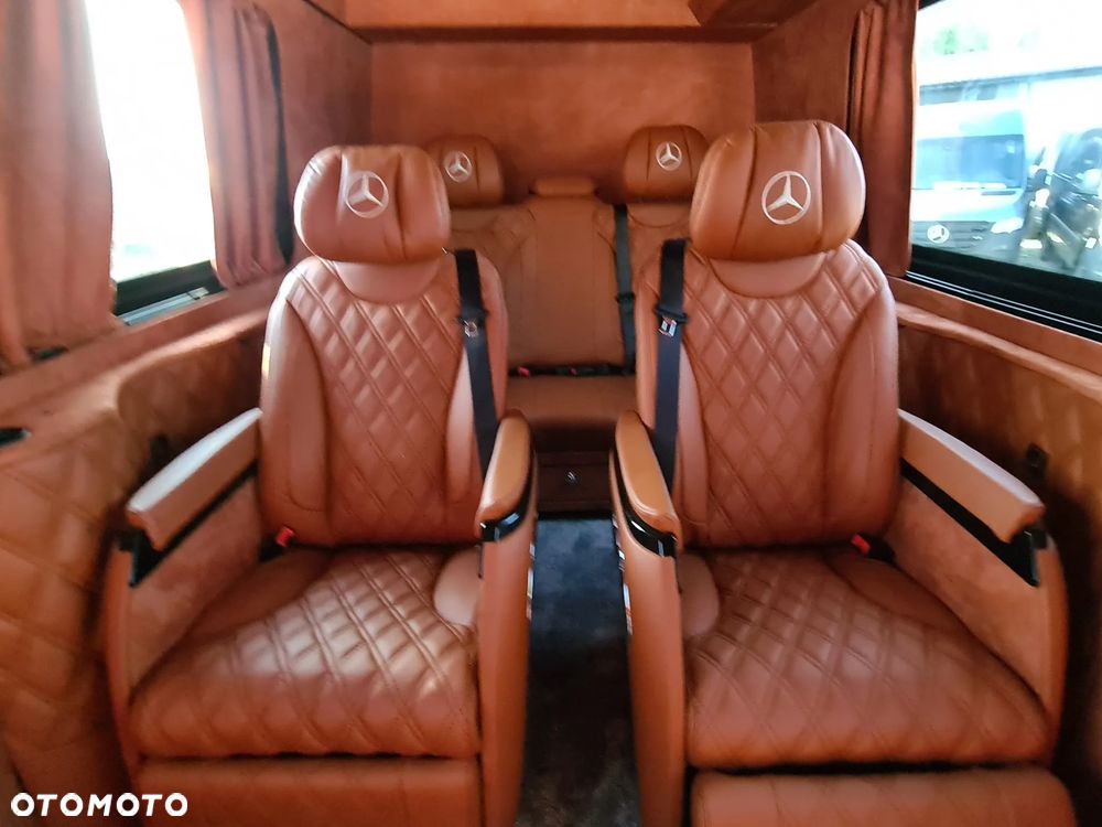 Mercedes-Benz Sprinter - 1