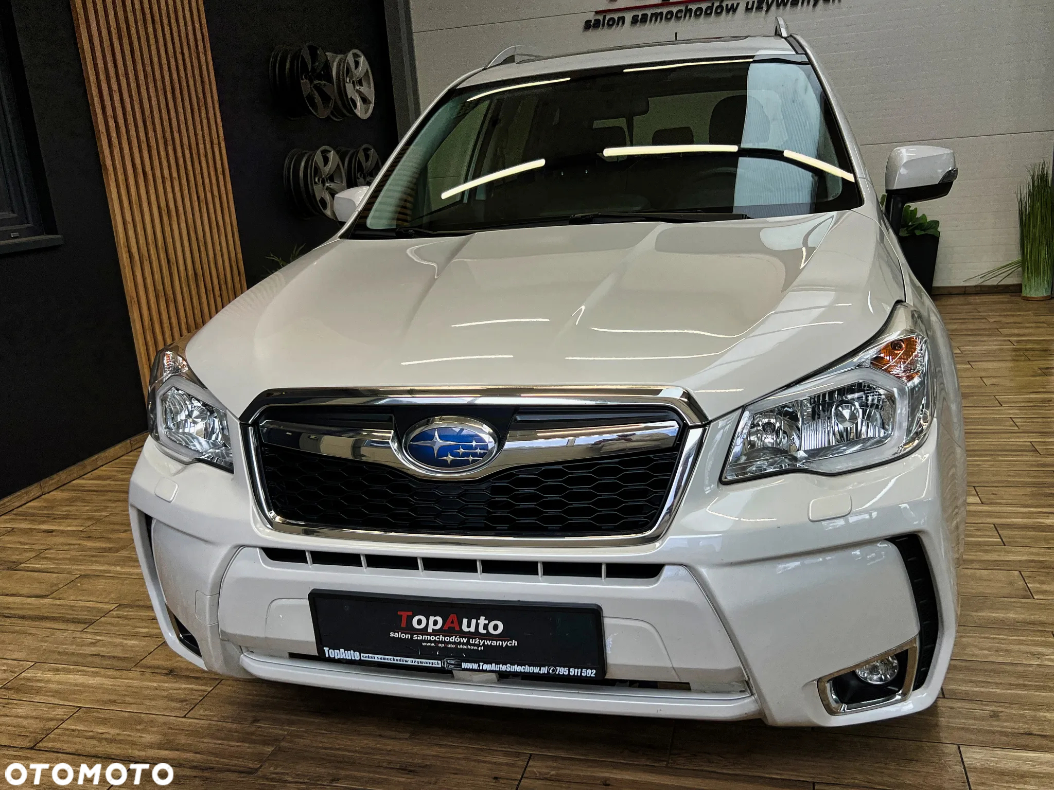 Subaru Forester 2.0XT Platinum Lineartronic - 15