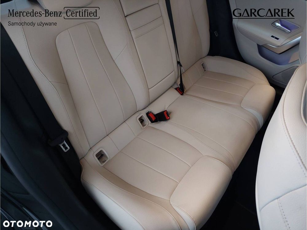 Mercedes-Benz CLA 200 d Progressive 8G-DCT - 16