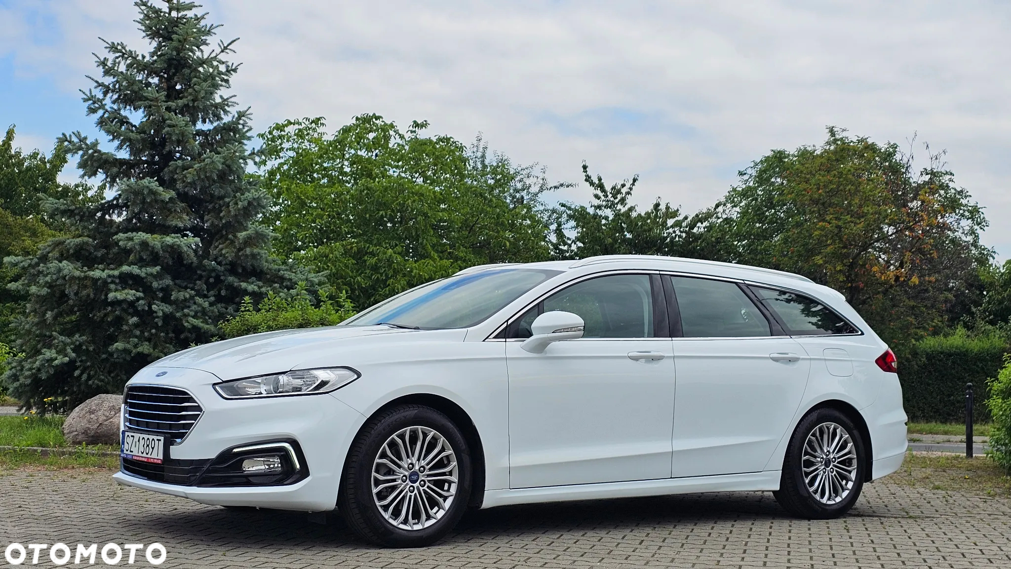Ford Mondeo 2.0 EcoBlue Titanium - 16
