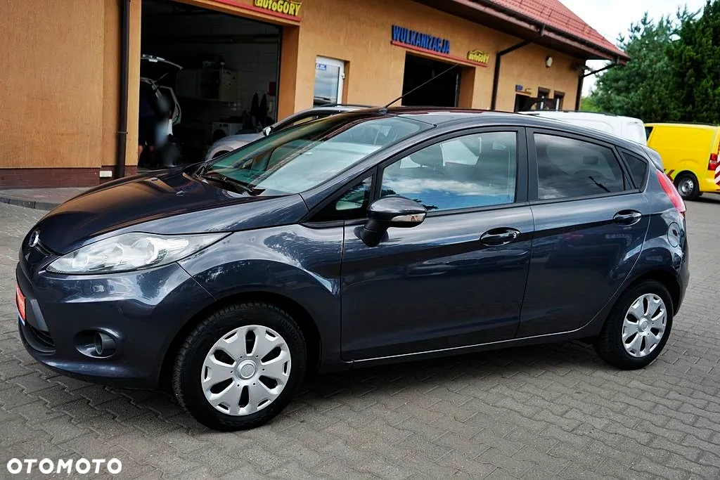 Ford Fiesta - 8