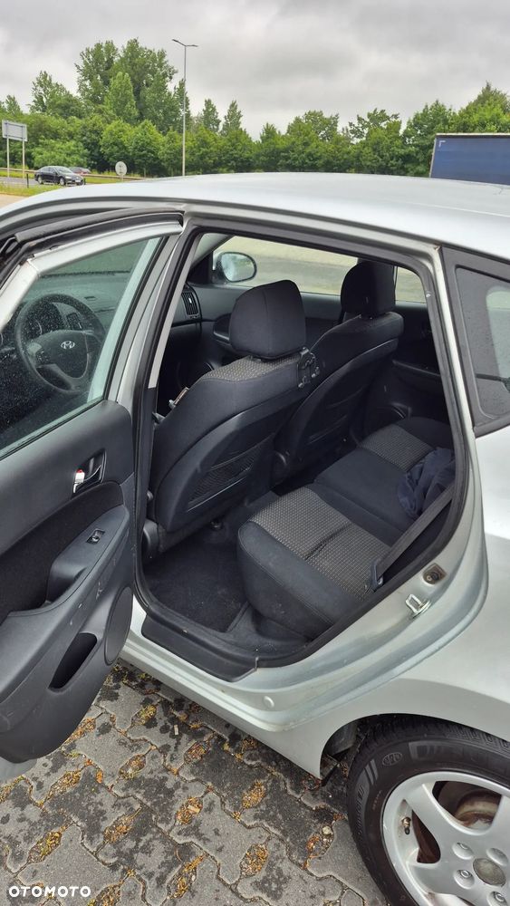 Hyundai i30 1.4 Comfort - 10