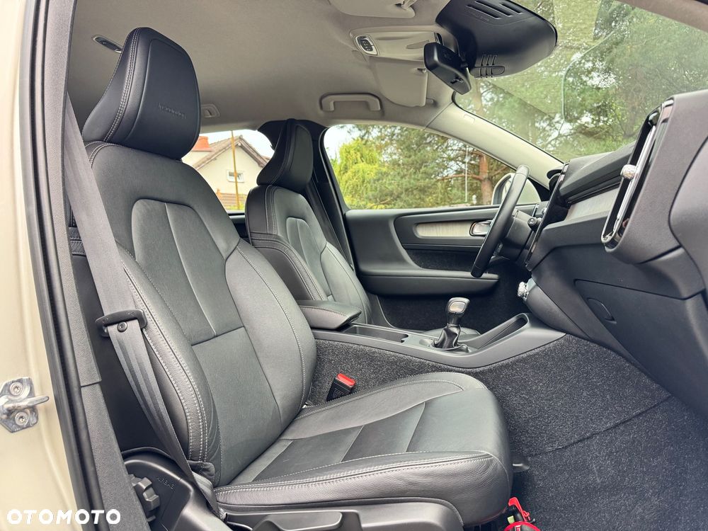 Volvo XC 40 D3 SCR Inscription - 27