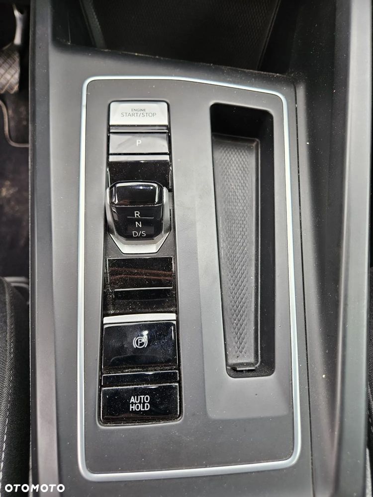 Volkswagen Golf VIII 2.0 TDI Life DSG - 19