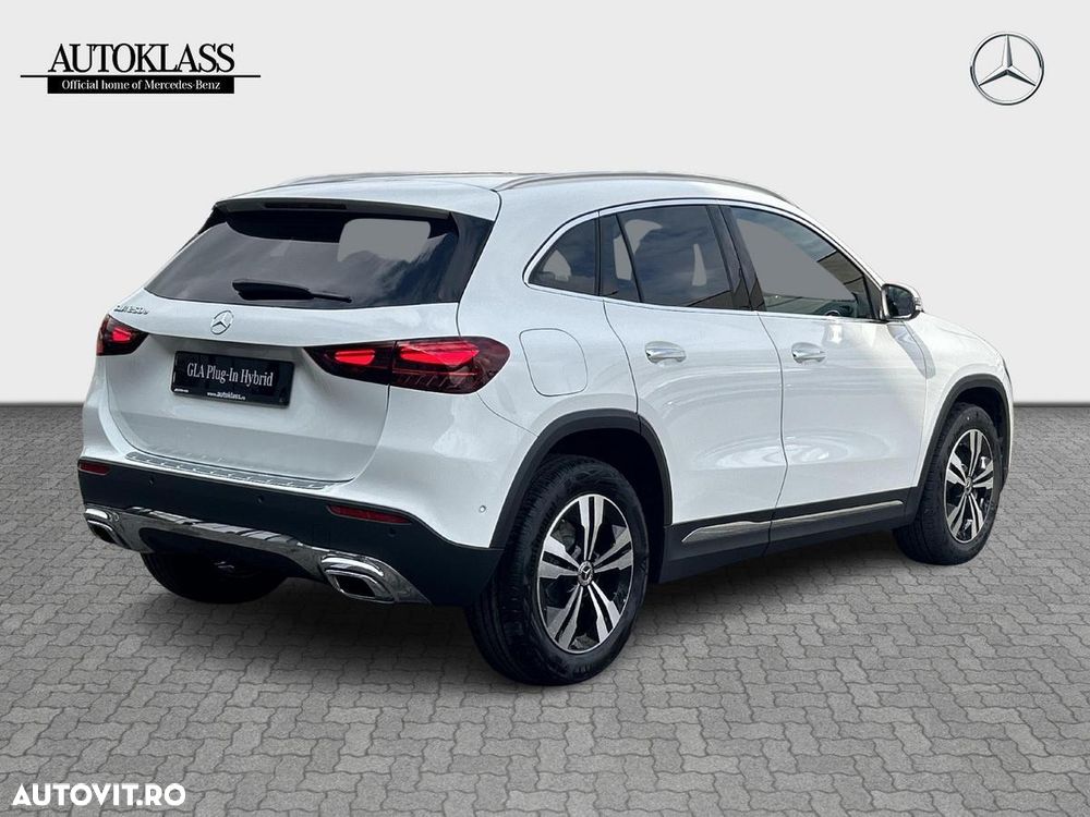 Mercedes-Benz GLA - 5
