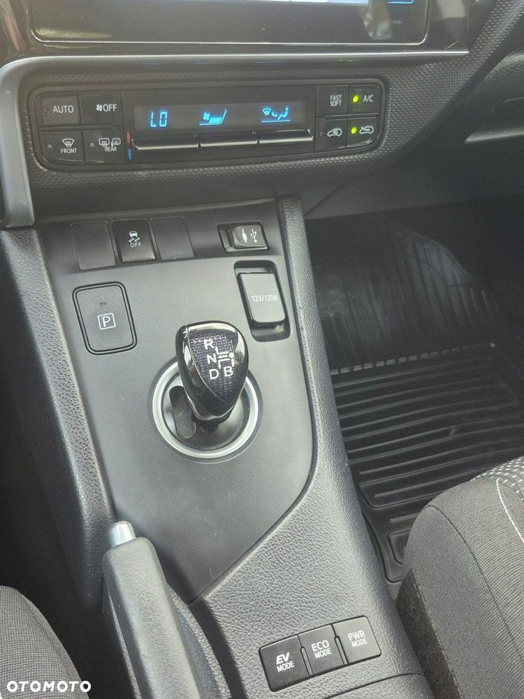Toyota Auris - 15
