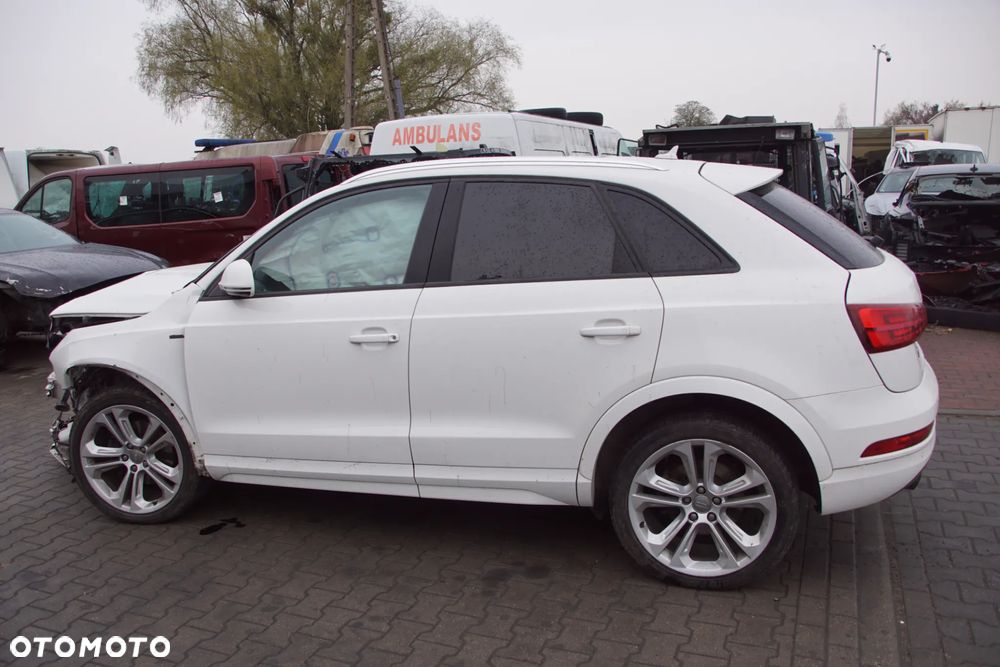 Auto na części - Audi Q3 I 8U Lift 2.0 TFSI 200 KM CCTA SGV LB9A 2017R Silnik Skrzynia Drzwi Klapa Błotnik Zderzak Lampa Lusterko Klamka Szyba Deska Kokpit Sterownik Moduł Czujnik Licznik Wyświetlacz Panel Kierownica - 3