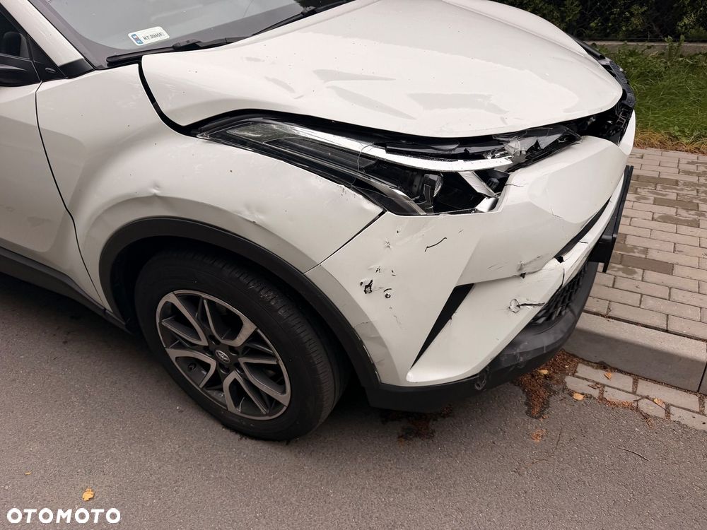 Toyota C-Hr 2019 photo 3