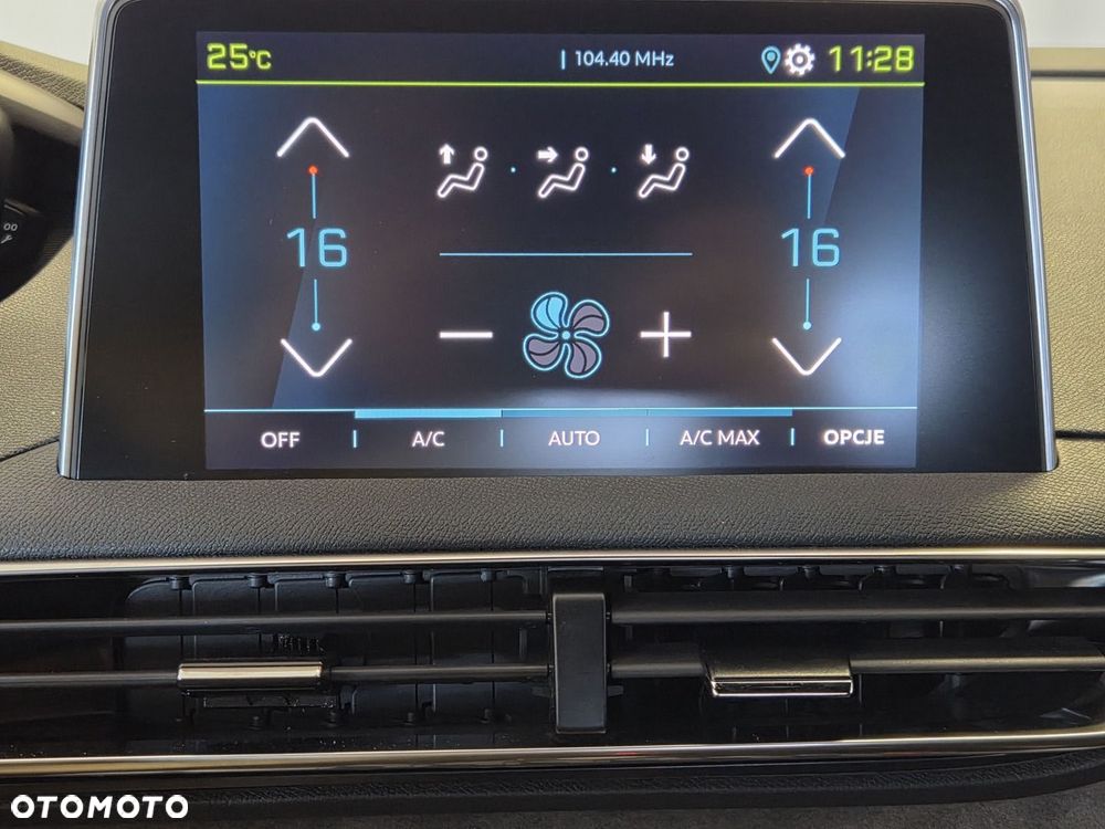 Peugeot 3008 1.6 PureTech Hybrid4 PHEV GT S&S EAT8 - 23
