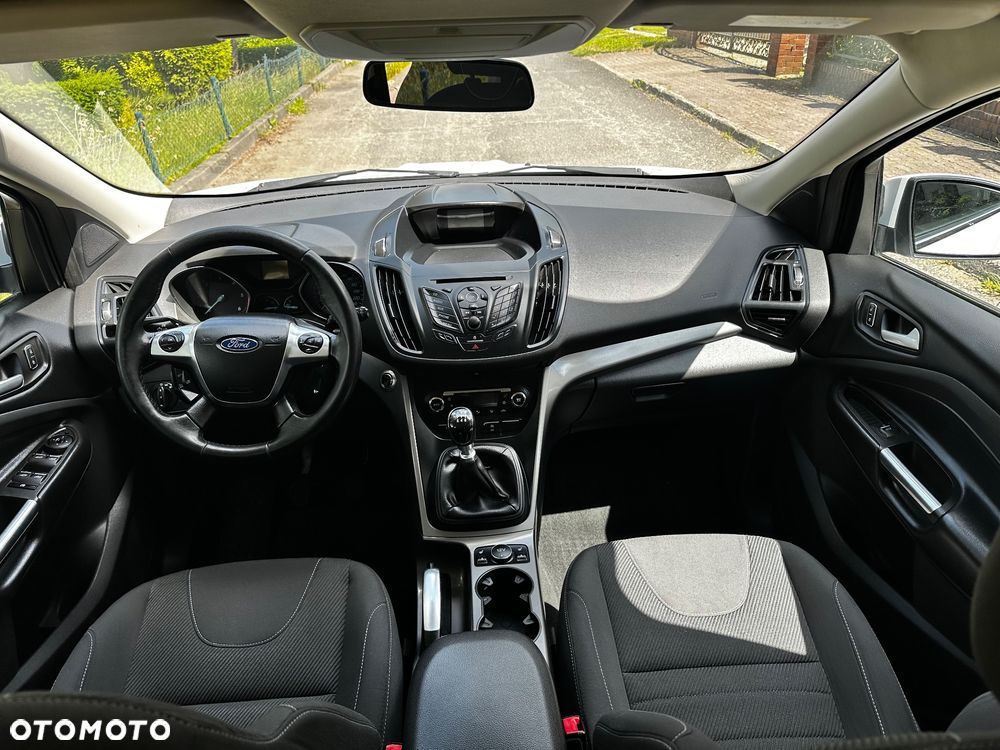 Ford Kuga 2.0 TDCi 2x4 Titanium - 5