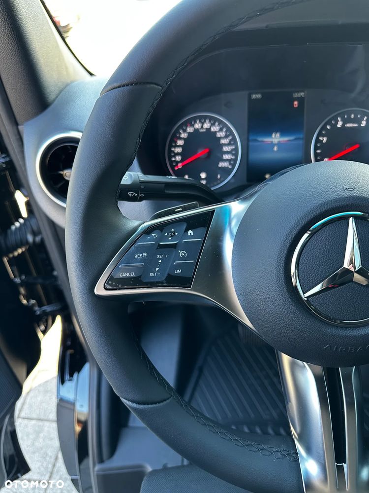 Mercedes-Benz Sprinter - 15
