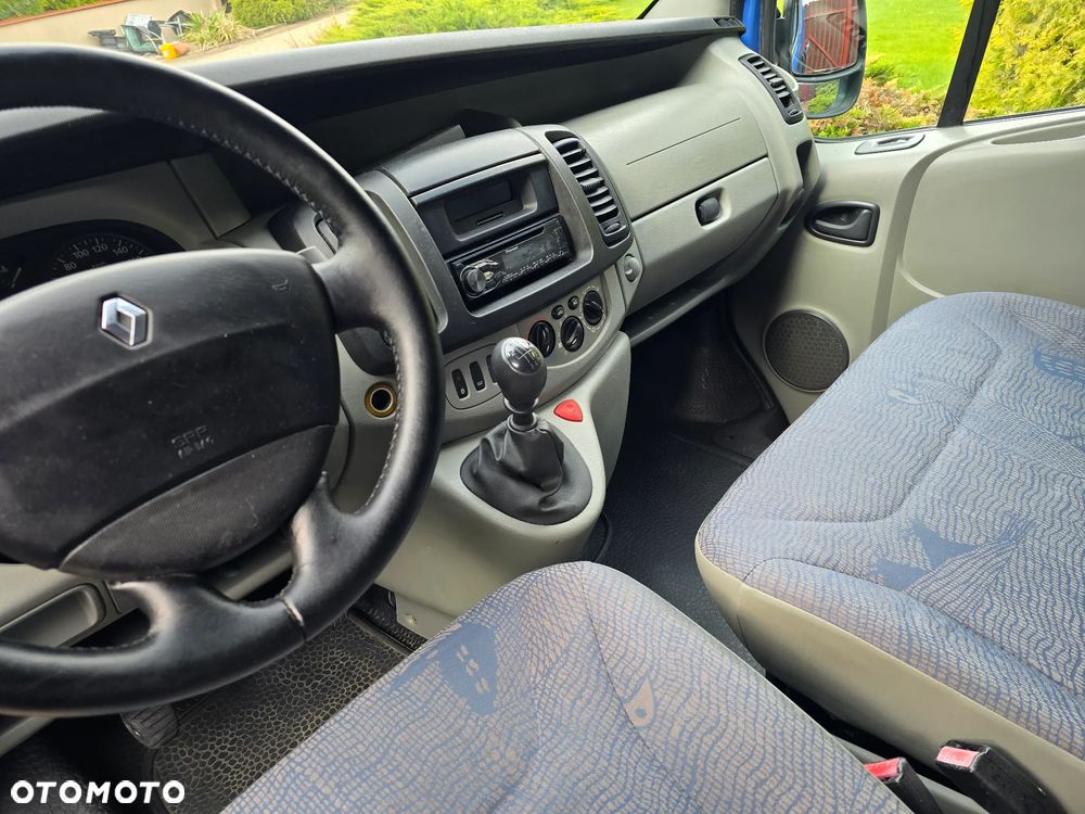 Renault Trafic - 10