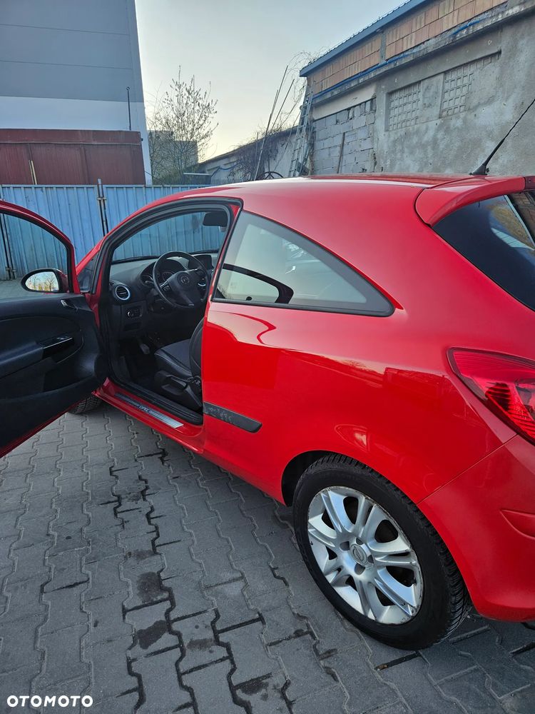 Opel Corsa 1.4 16V Innovation - 15