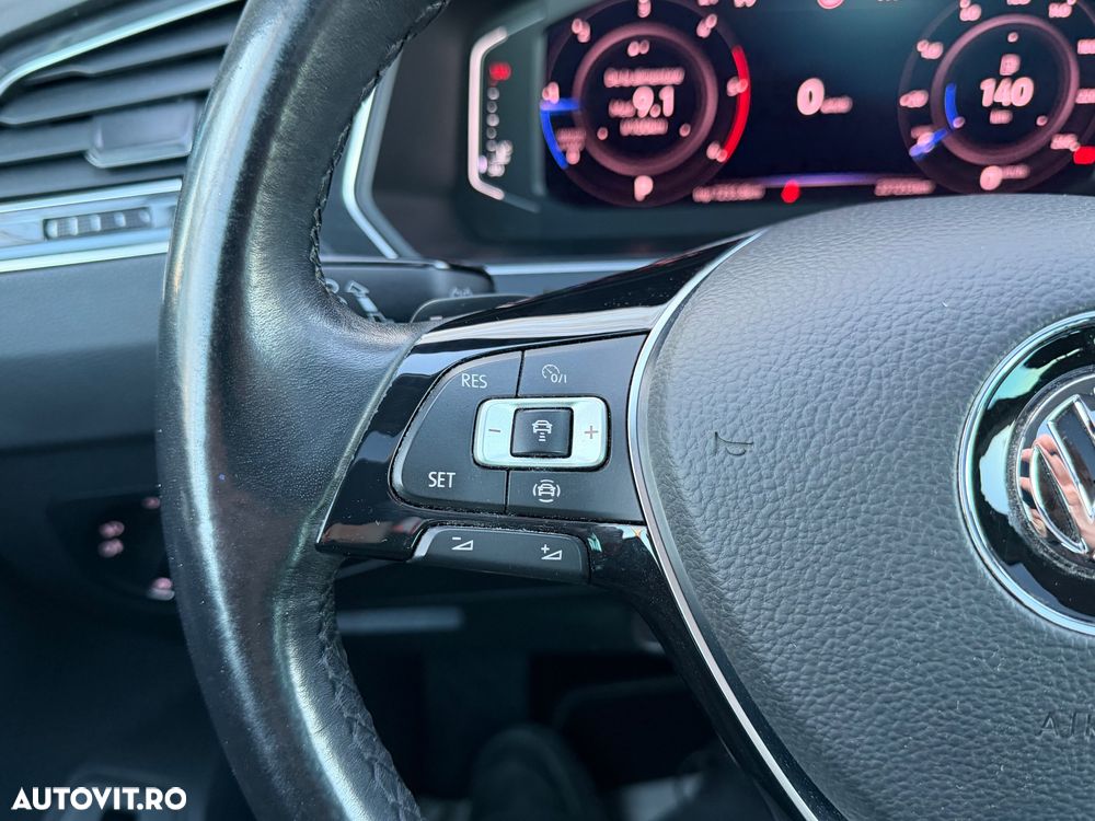 Volkswagen Tiguan 2.0 TDI SCR DSG R-Line - 26