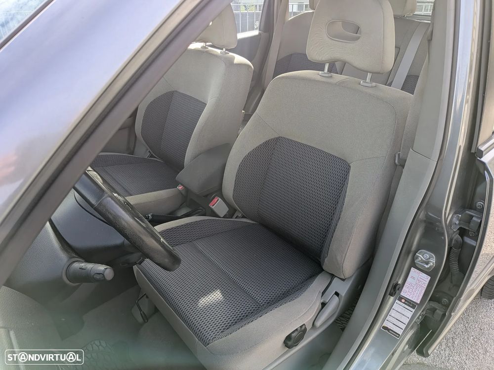 Nissan X-Trail 2.2 DCi Columbia - 6