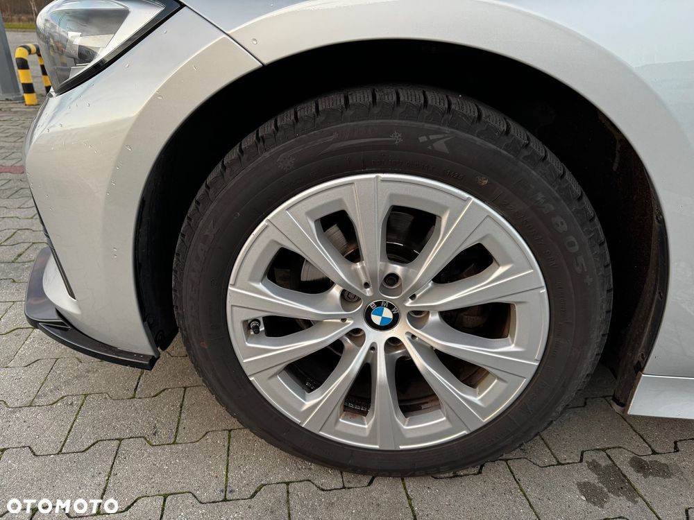 BMW Seria 3 318d Advantage - 27