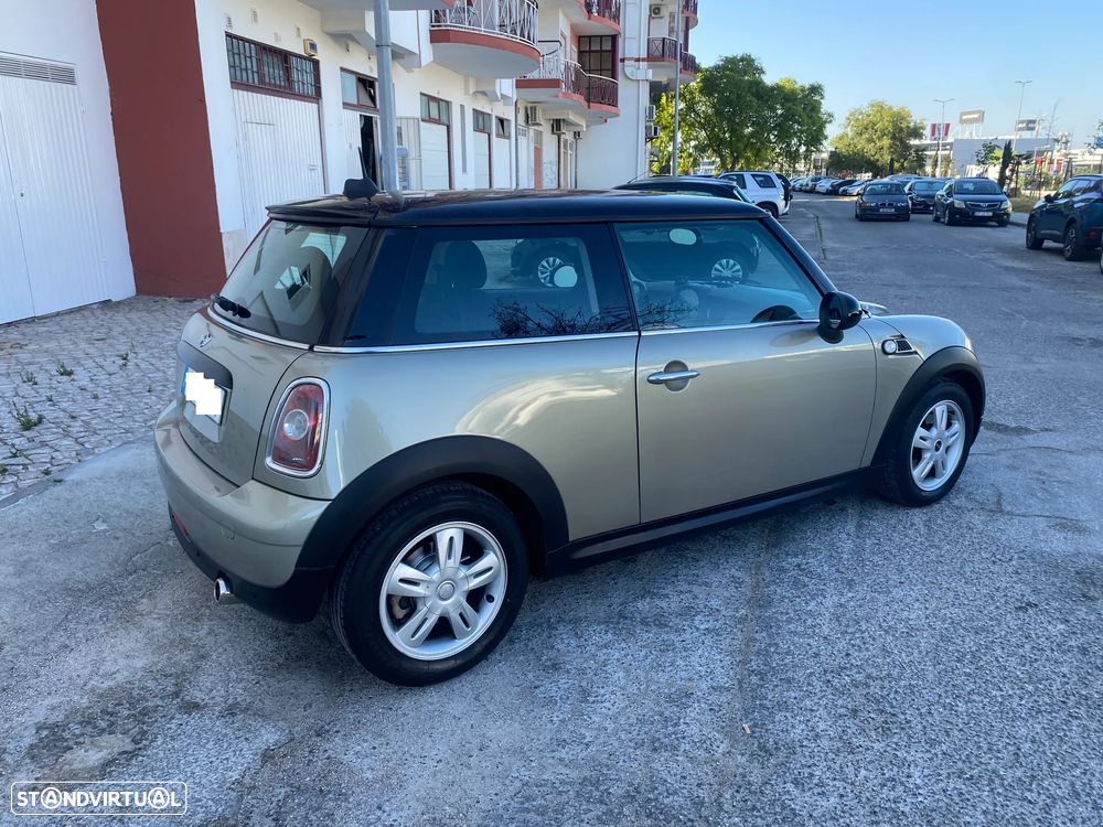 MINI 3 Portas One D - 5