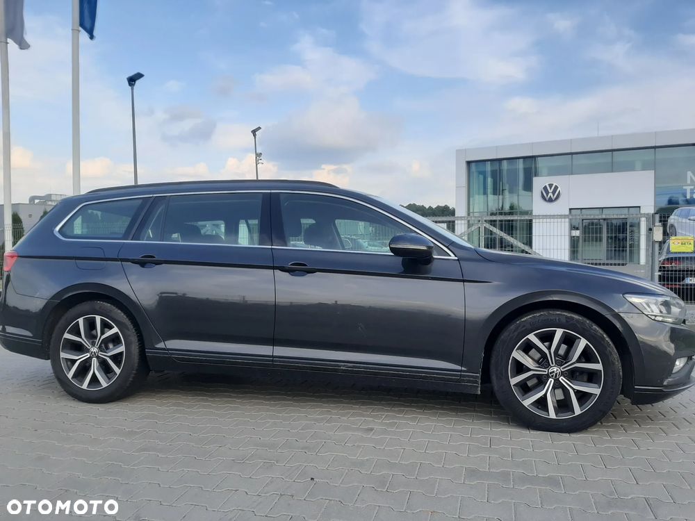 Volkswagen Passat 2.0 TDI EVO Business DSG - 38
