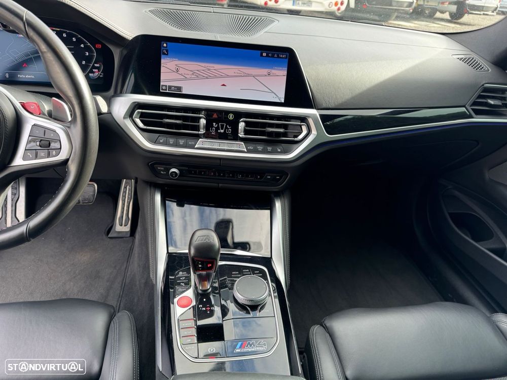 BMW M4 Competition xDrive - 17