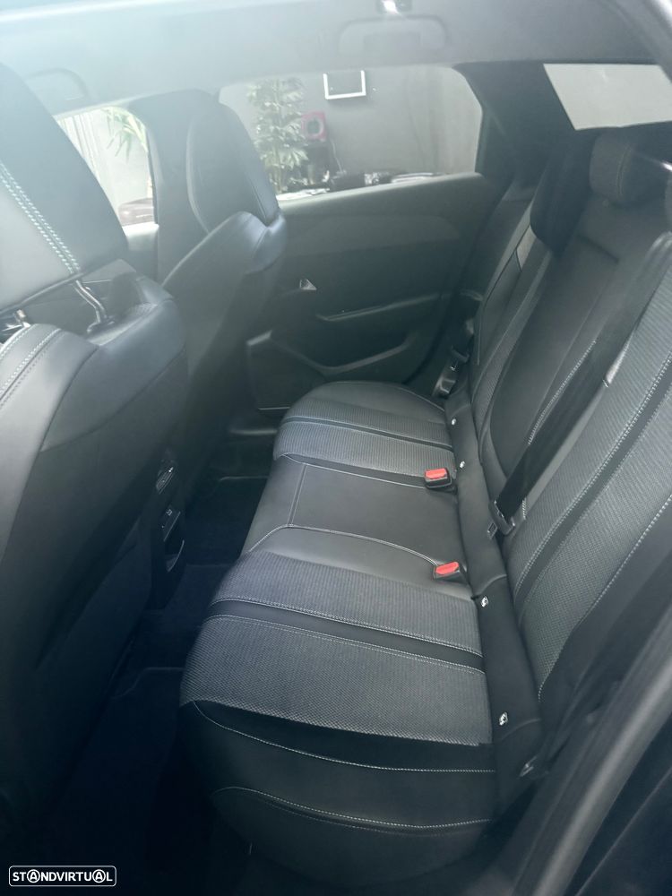Peugeot 308 SW BlueHDi 130 EAT8 Stop & Start Allure Pack - 23