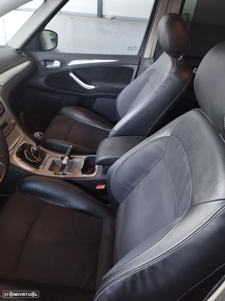 Ford S-Max 1.8 TDCi Titanium 7L - 8