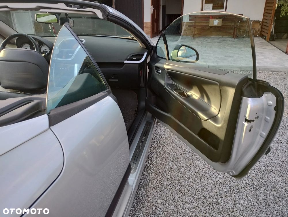 Peugeot 207 CC - 25