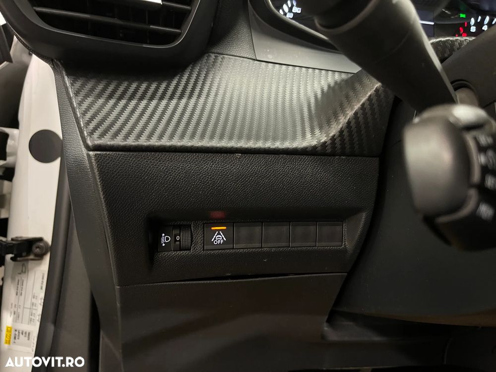 Peugeot 2008 1.5 BlueHDI FAP Active - 23