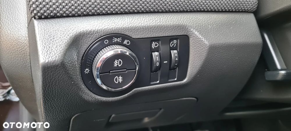 Chevrolet Cruze 1.4T LT+ - 30