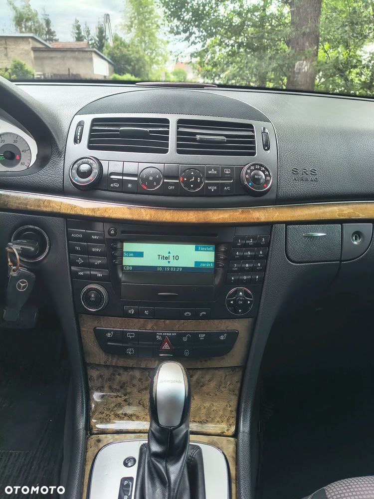 Mercedes-Benz Klasa E 220 CDI Automatik Avantgarde - 12