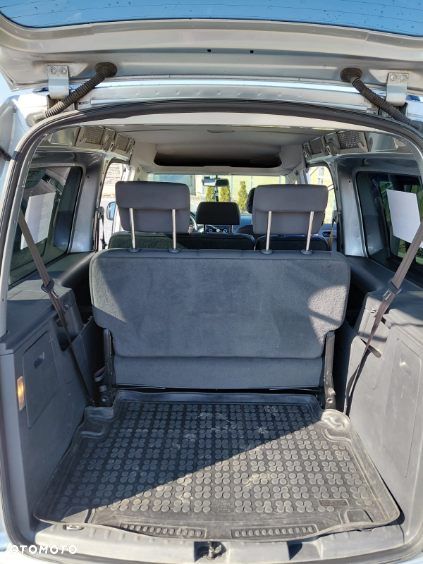 Volkswagen Caddy Highline - 17
