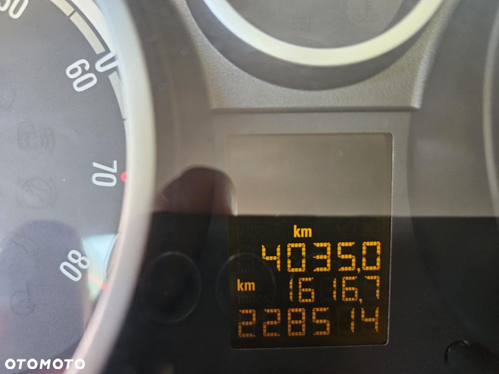 Opel Corsa 1.2 16V Edition 150 - 6