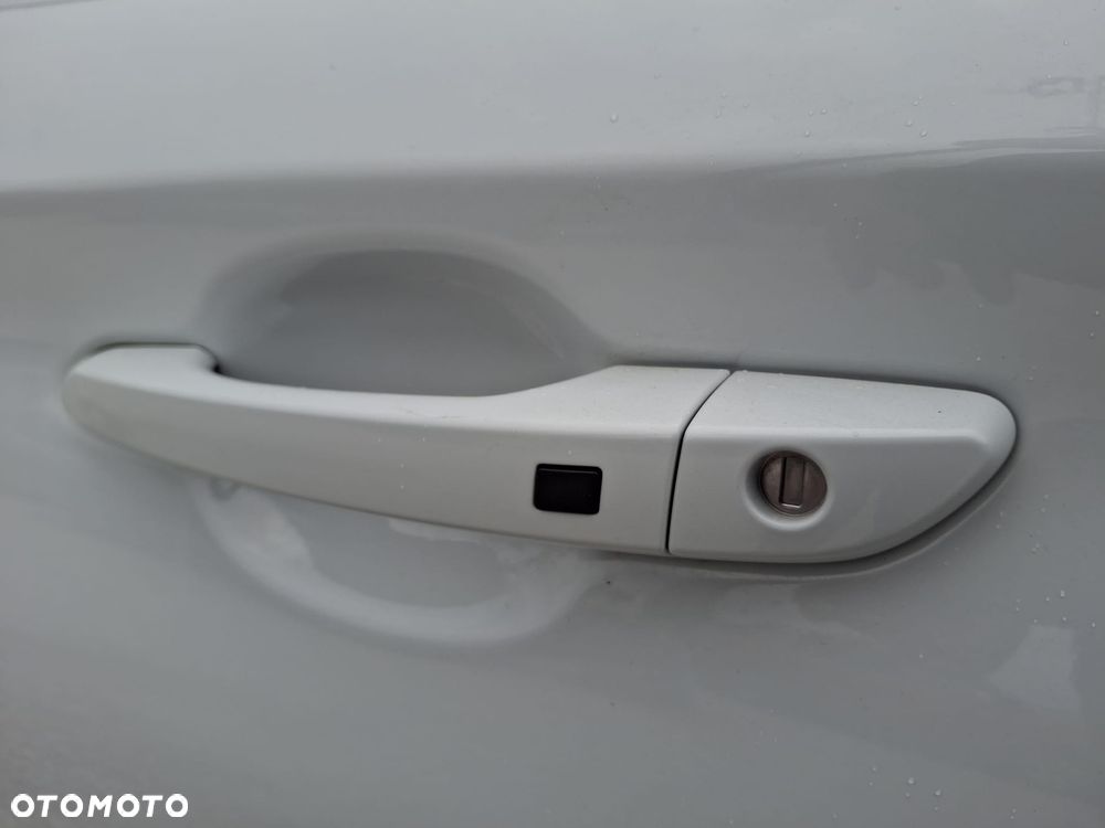 Hyundai Kona 39kWh Premium - 9
