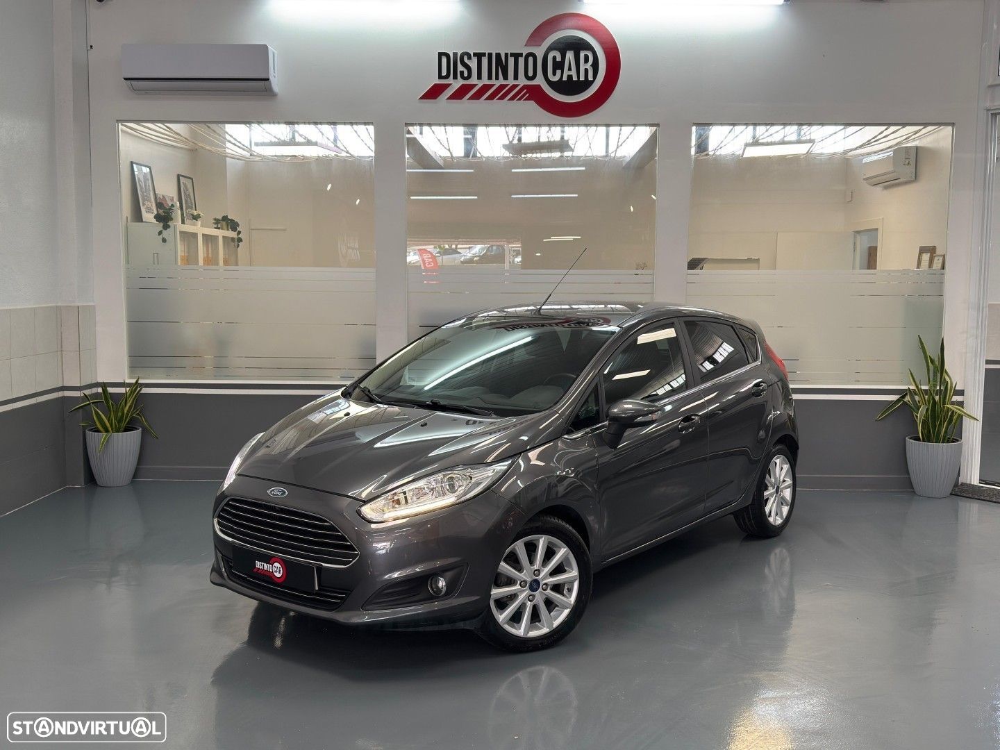 Ford Fiesta 1.0 T EcoBoost Titanium PowerShift - 1