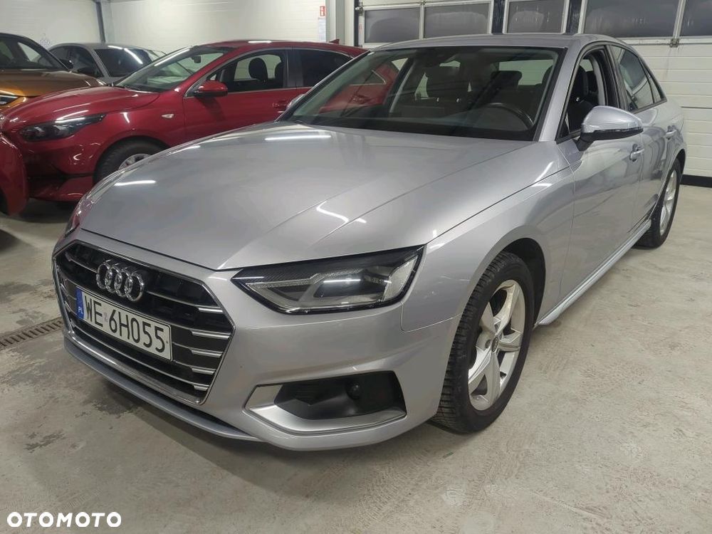 Audi A4 Limousine - 1