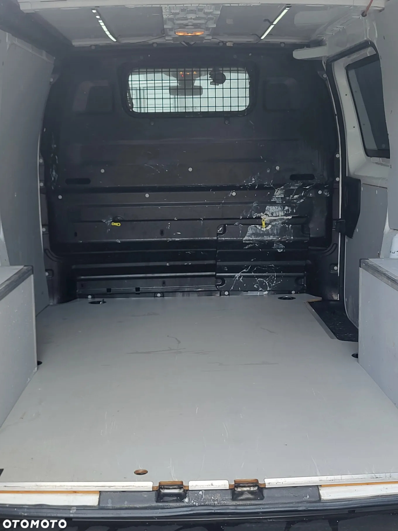 Peugeot Expert - 9