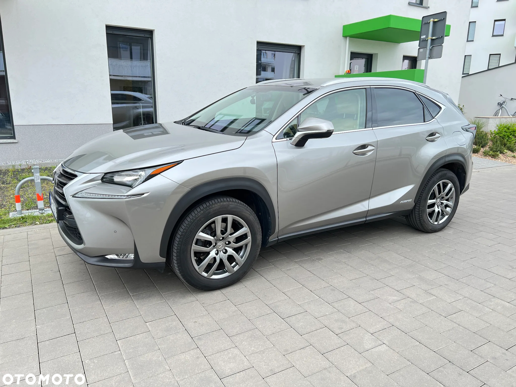Lexus NX - 2