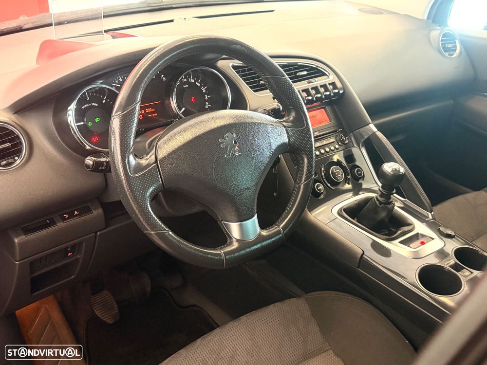 Peugeot 3008 1.6 HDi Executive - 5