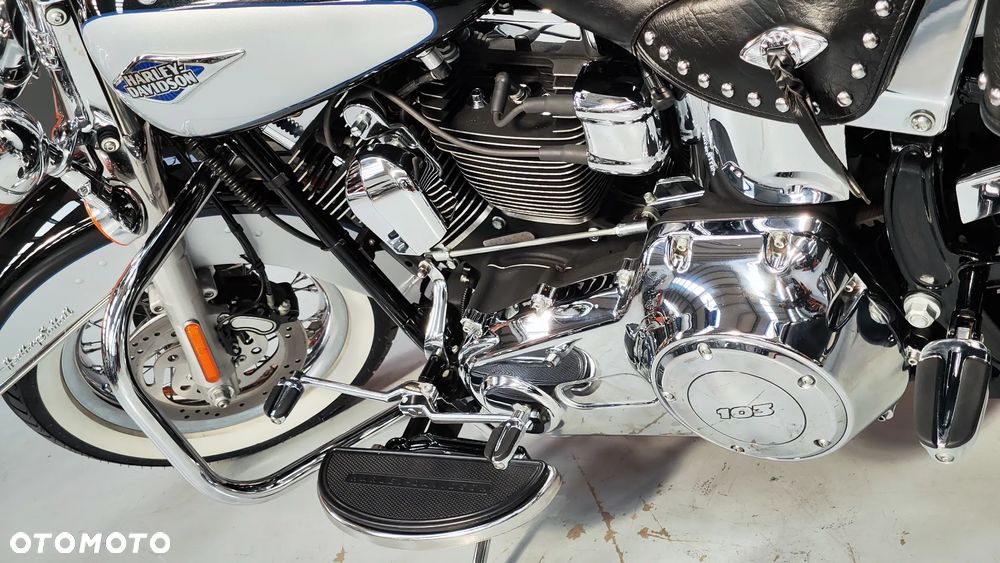 Harley-Davidson Softail Heritage Classic - 15